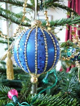 Sue bauble